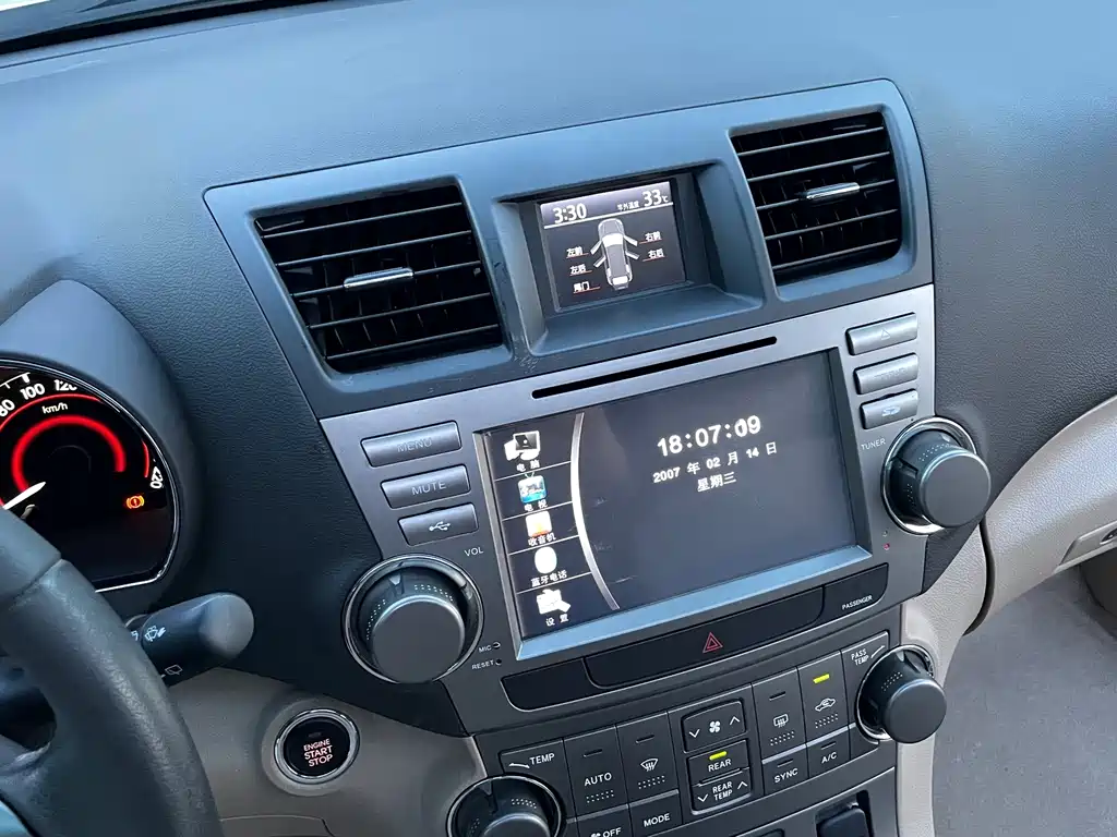 Toyota Highlander — миниатюра 13