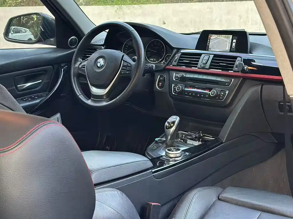 BMW 3 Series — миниатюра 3