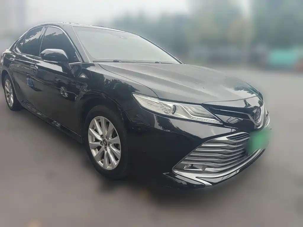 Toyota Camry — миниатюра 24