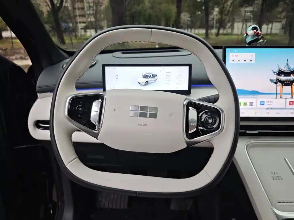 GEELY GALAXY GALAXY STARSHIP 7 EM I