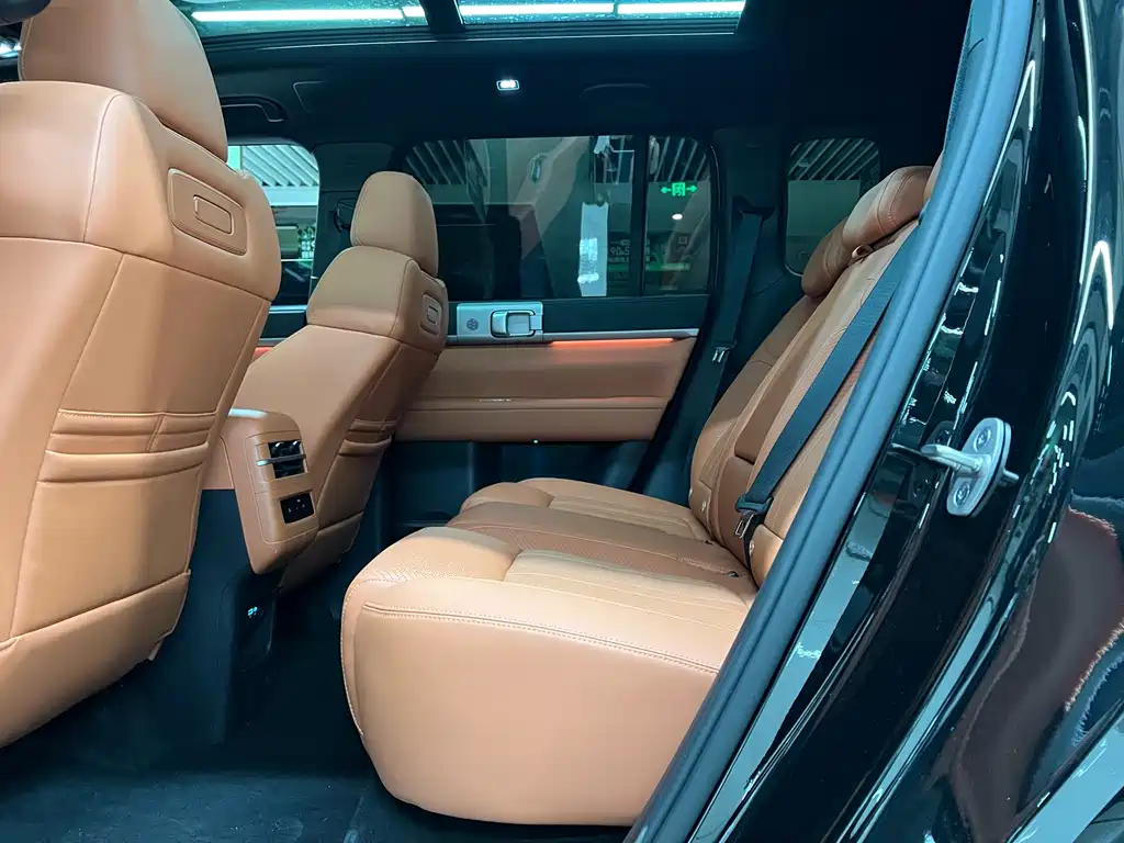 Fangchengbao Leopard 7 7 2025 200KM Max