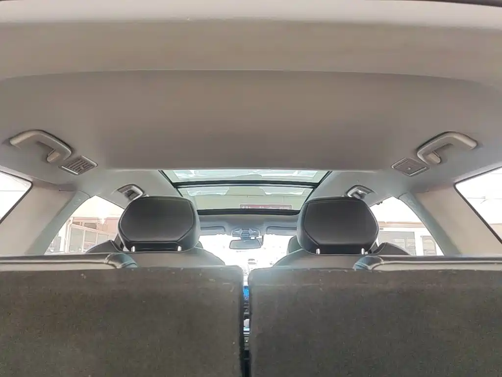 Wuling Victory — миниатюра 18