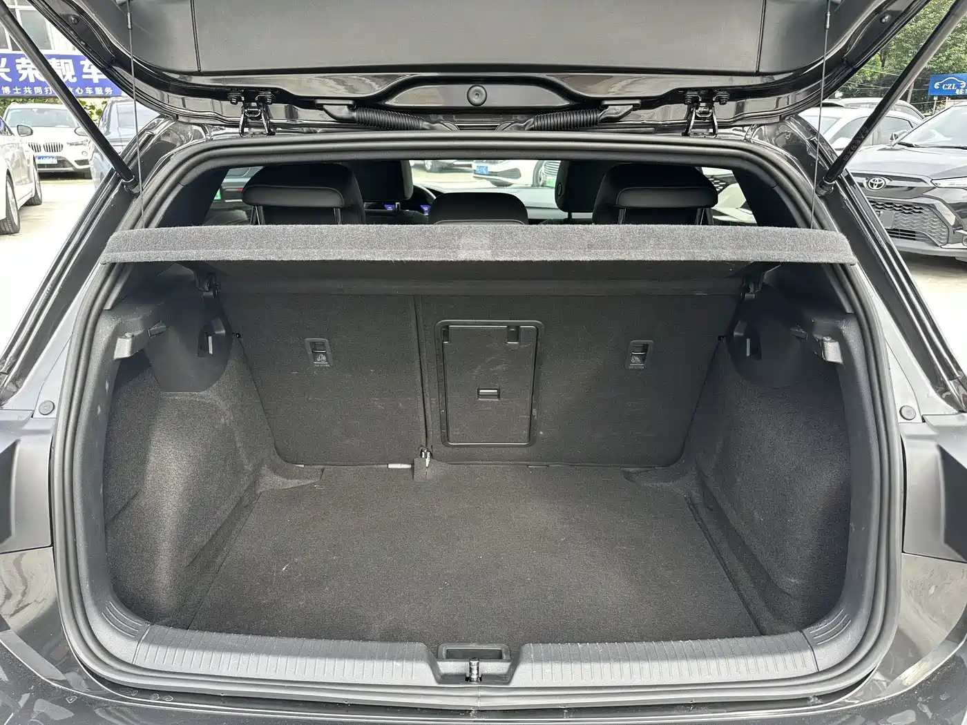 Volkswagen Golf id 4583718 из Китая 9