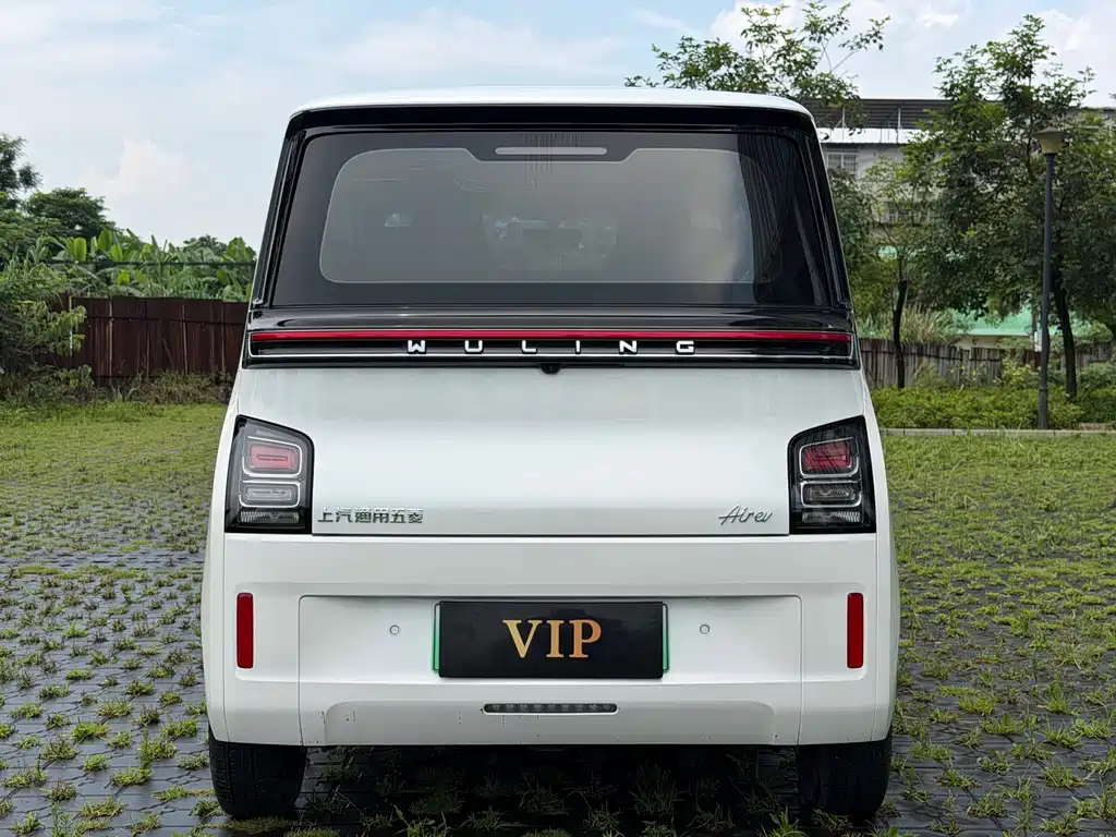 Wuling Air ev 2023 мест- Standard