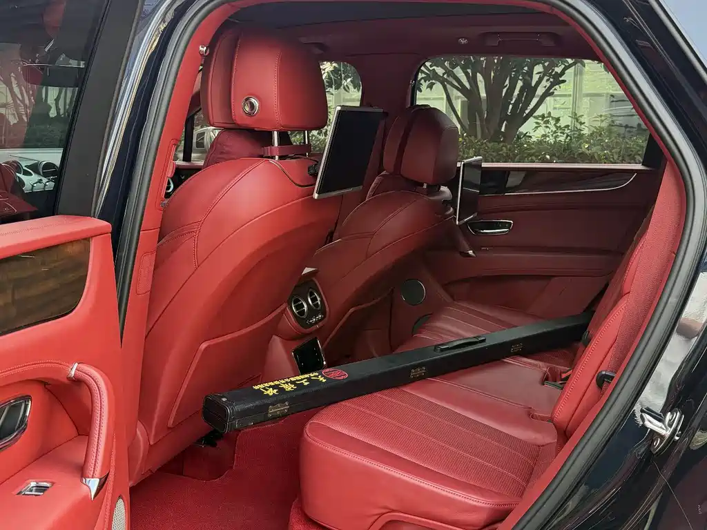 Bentley Bentayga 2018 4.0T V8