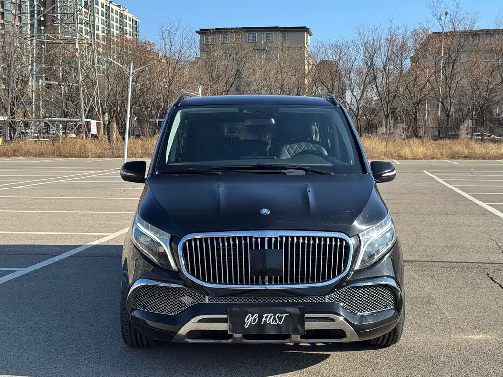 MERCEDES-BENZ V CLASS