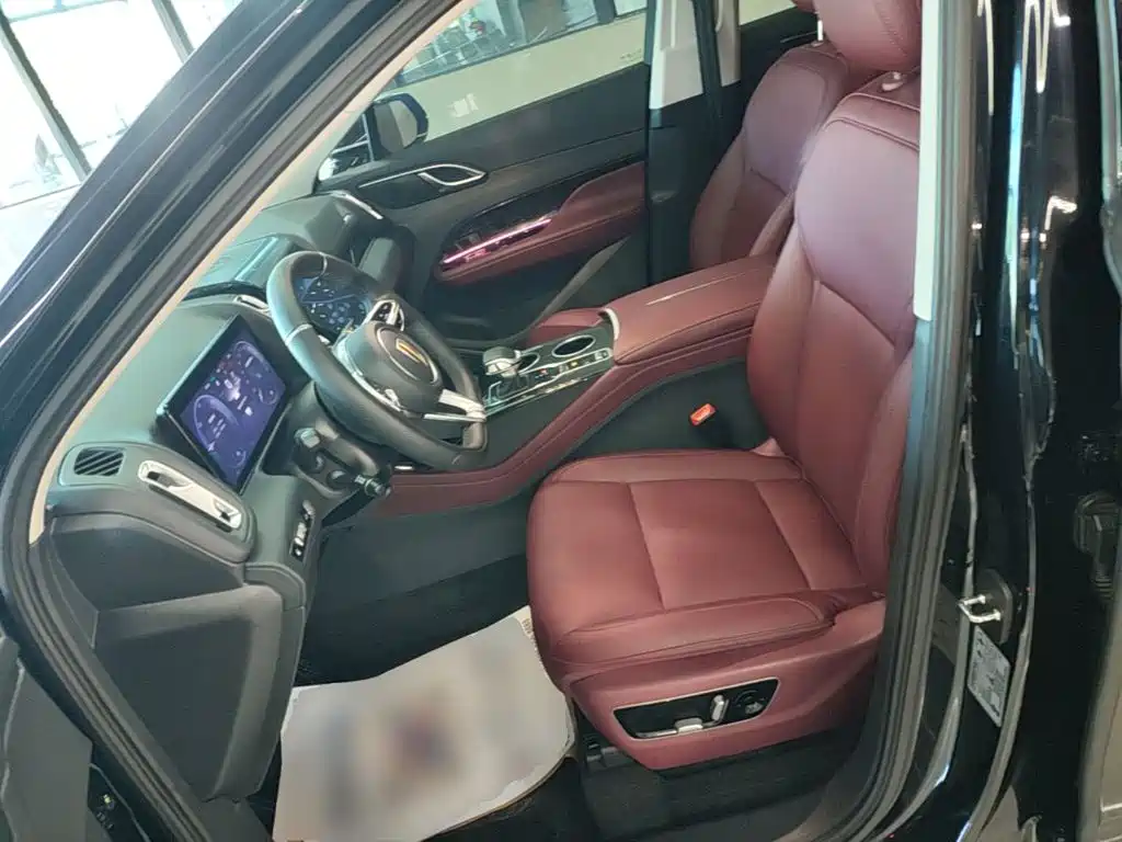 Hongqi Hongqi HS3 PHEV — миниатюра 15