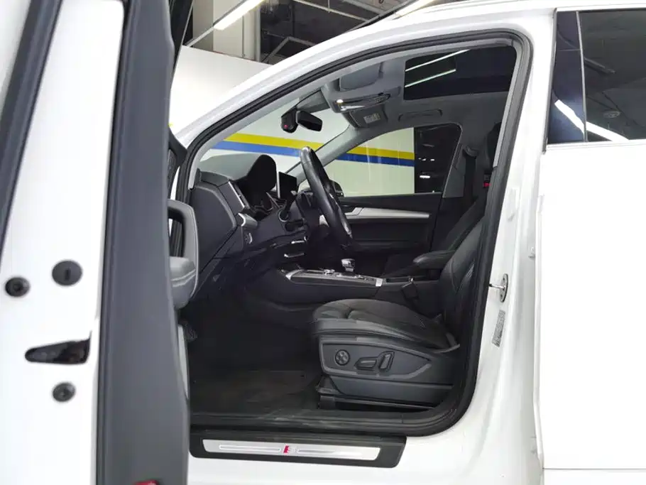 Audi Q5L — миниатюра 9