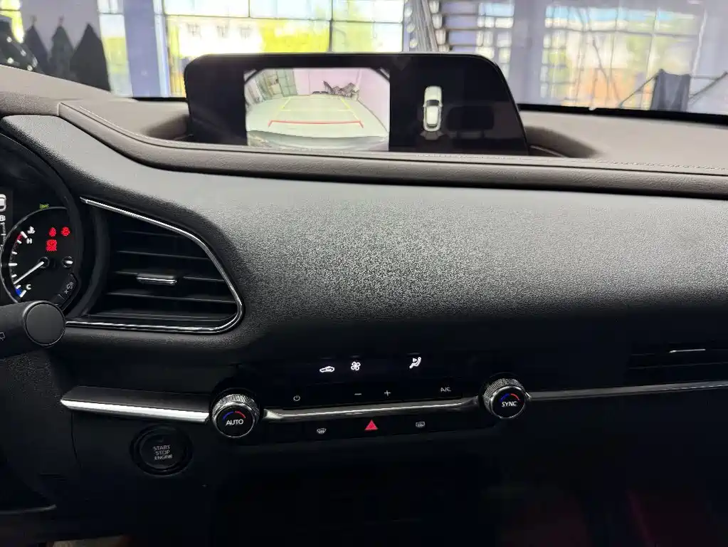 Mazda CX-30 — миниатюра 14