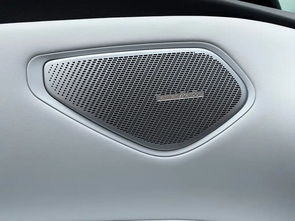 Lynk & Co Z10 — миниатюра 16