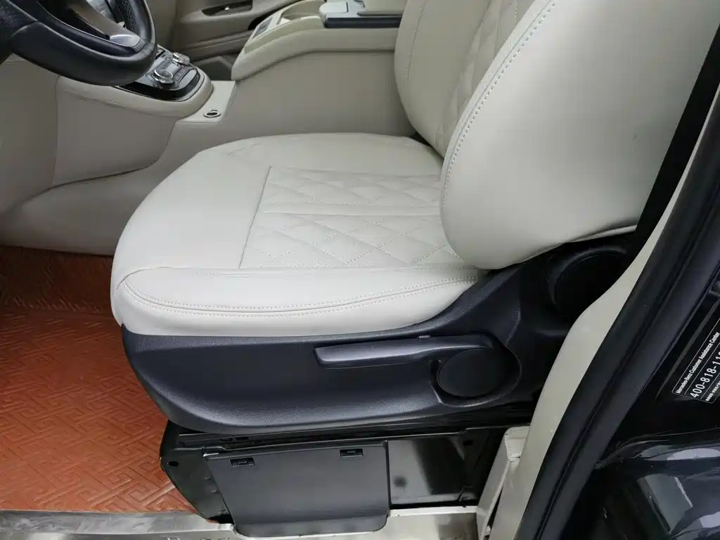 Mercedes-Benz Vito — миниатюра 20
