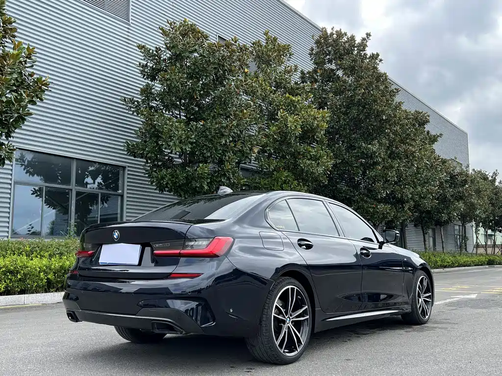 BMW 3 Series — миниатюра 6
