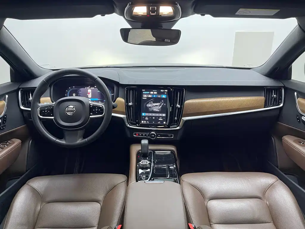 Volvo S90 PHEV — миниатюра 16
