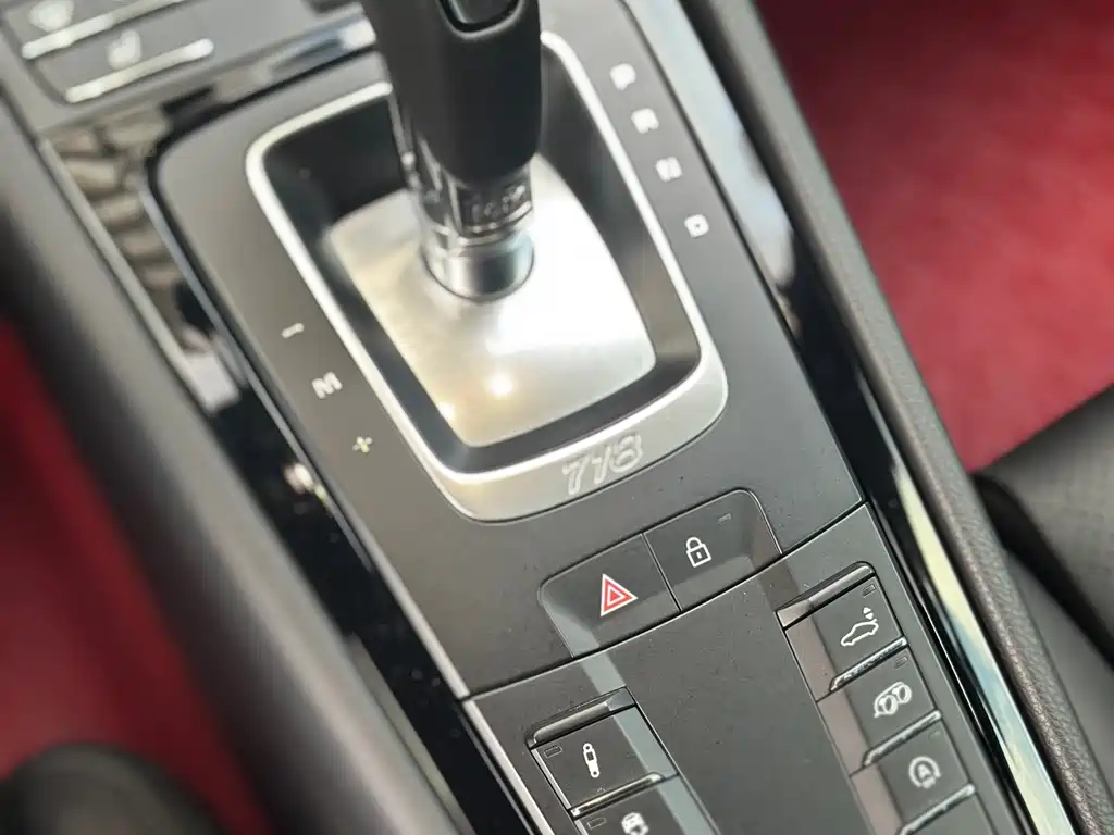 Porsche 718 2019 Cayman T 2.0T