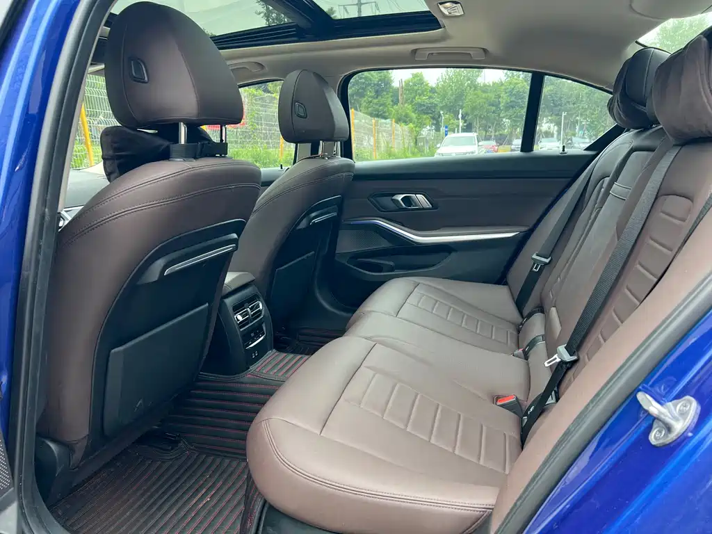 BMW 3 Series — миниатюра 10