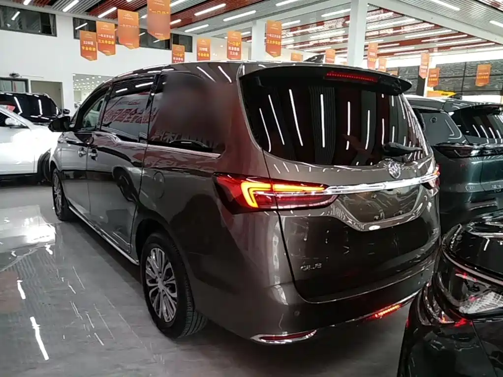 Buick GL8 2023 Luxury