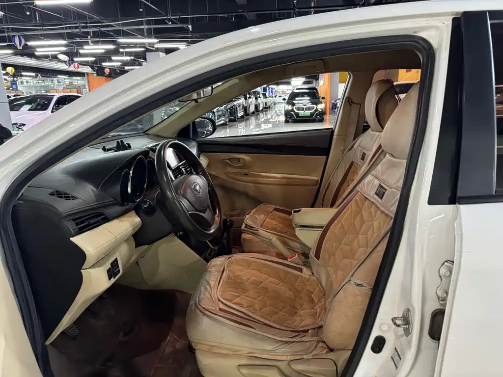 Toyota Vios 2014 1.3L AT