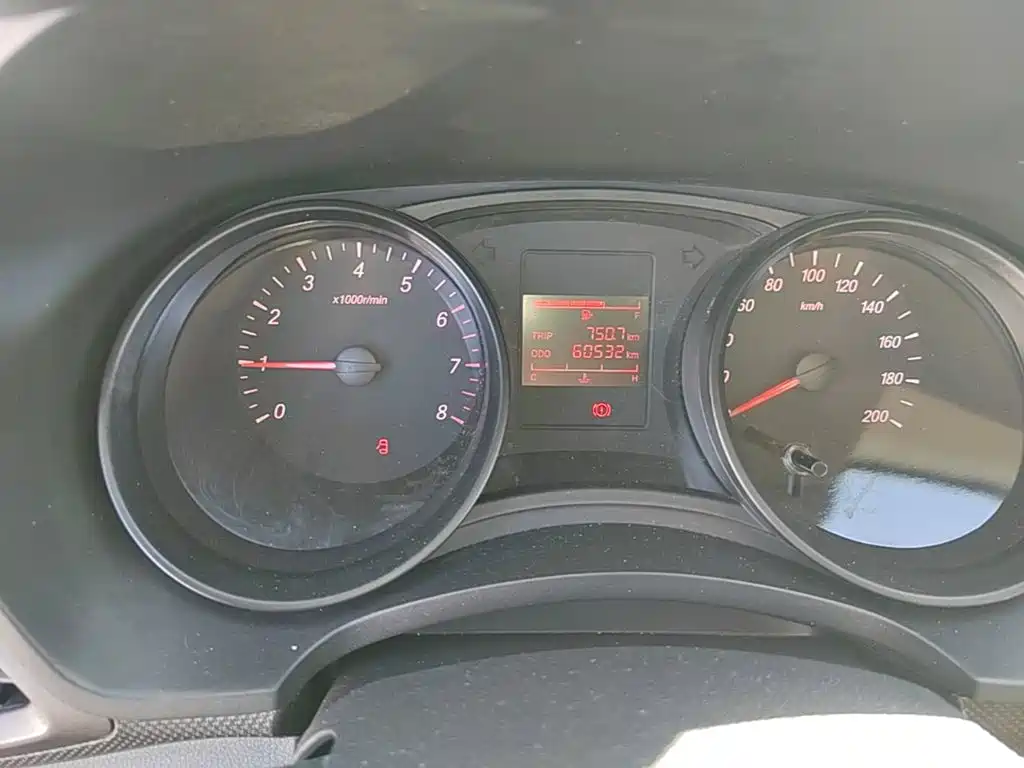 Wuling Hongguang — миниатюра 12