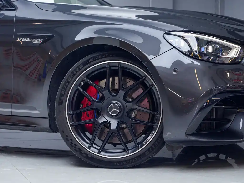 Mercedes-Benz E-Class AMG — миниатюра 4