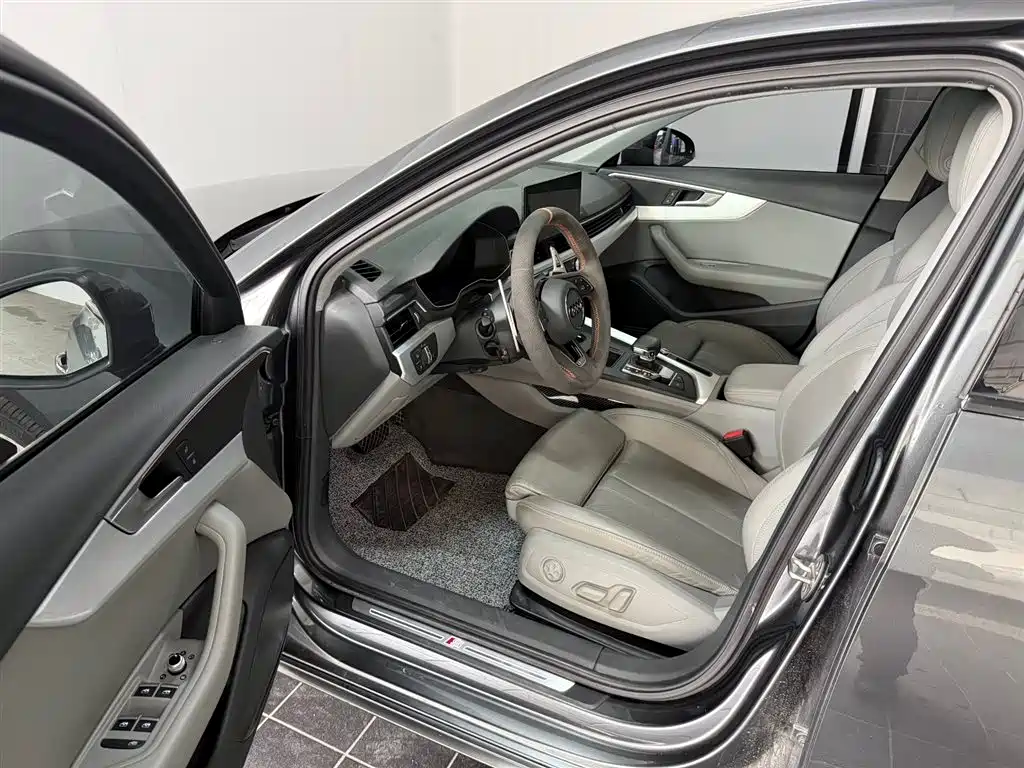 Audi A4L 2020 40 TFSI Luxury