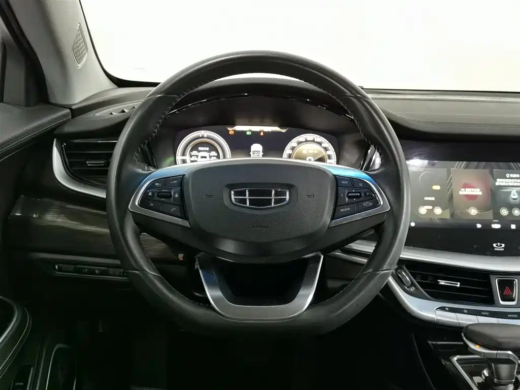 Geely Borui Hybrid — миниатюра 11