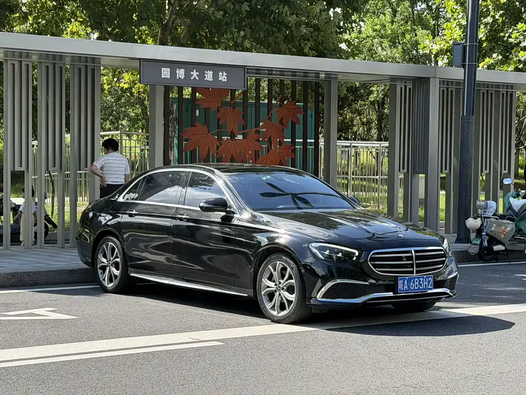 Mercedes-Benz E-Class — миниатюра 3