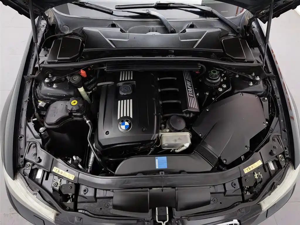 BMW 3 Series 3 2010 325i Luxury