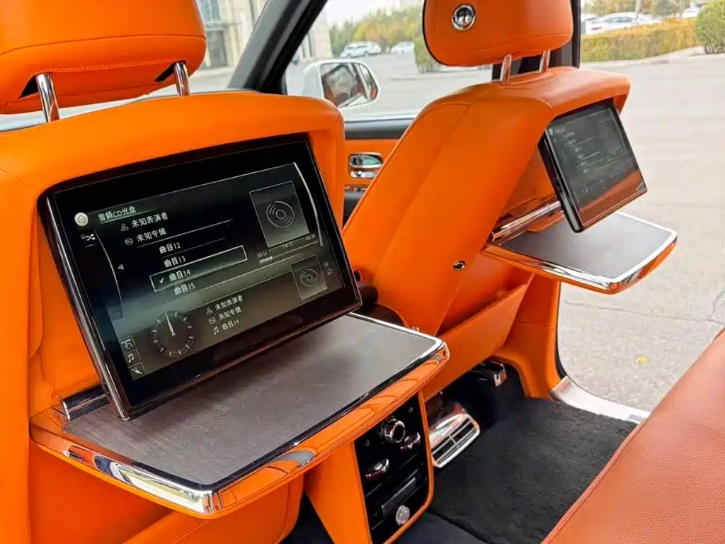 Rolls-Royce Cullinan 2018 мест