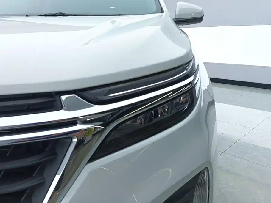 Chevrolet Equinox — миниатюра 5