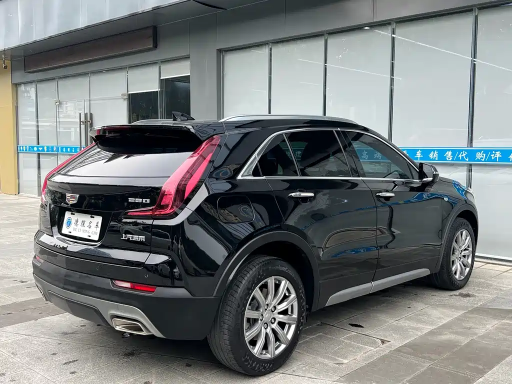 Cadillac XT4 — миниатюра 14