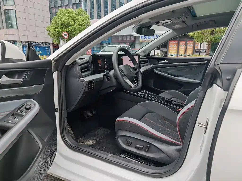 Volkswagen Lamando — миниатюра 2