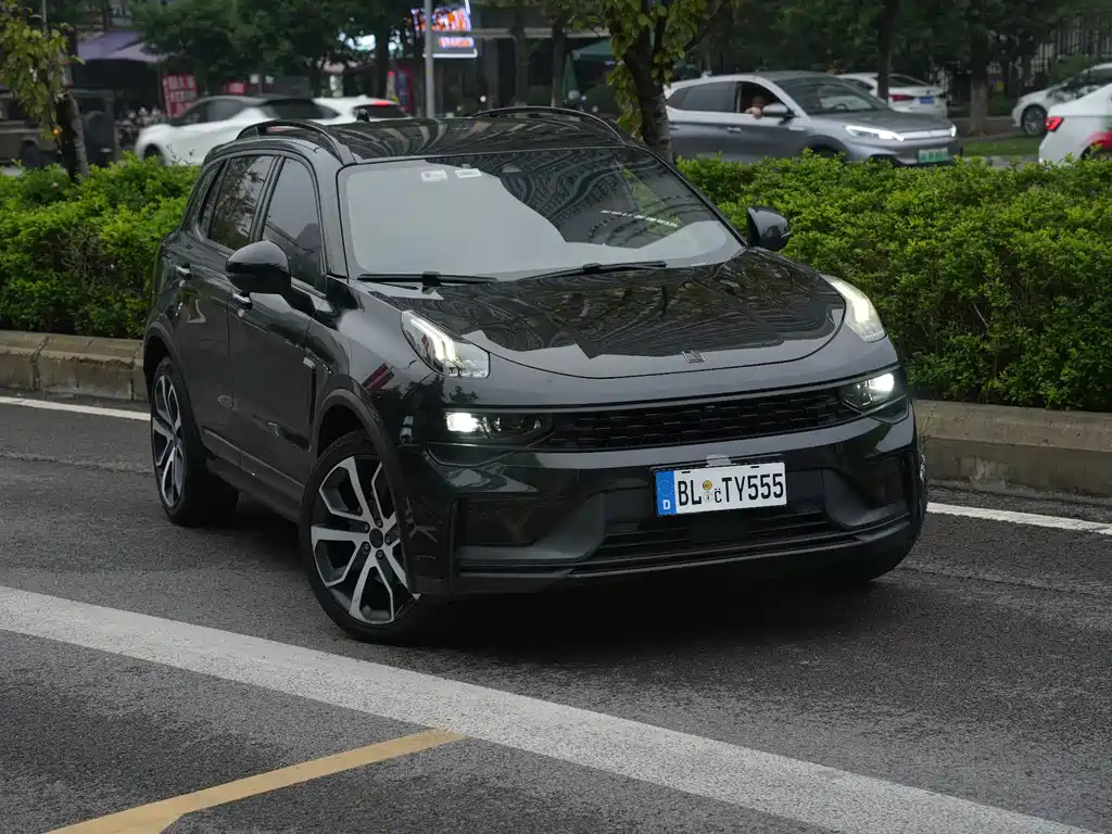 Lynk & Co 01 — миниатюра 6