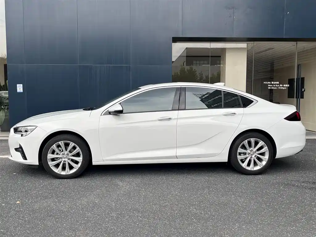 Buick Regal 2022 652T Smart