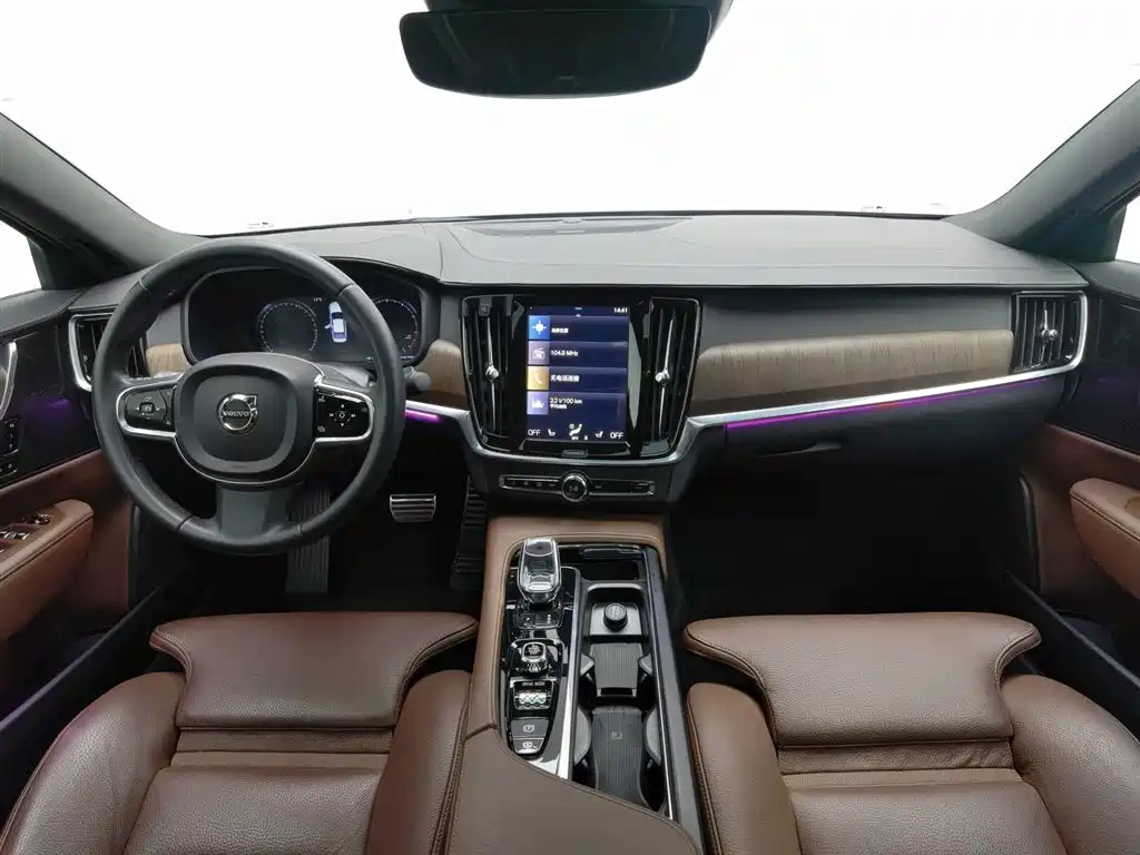 Volvo S90 2021 B5 Luxury