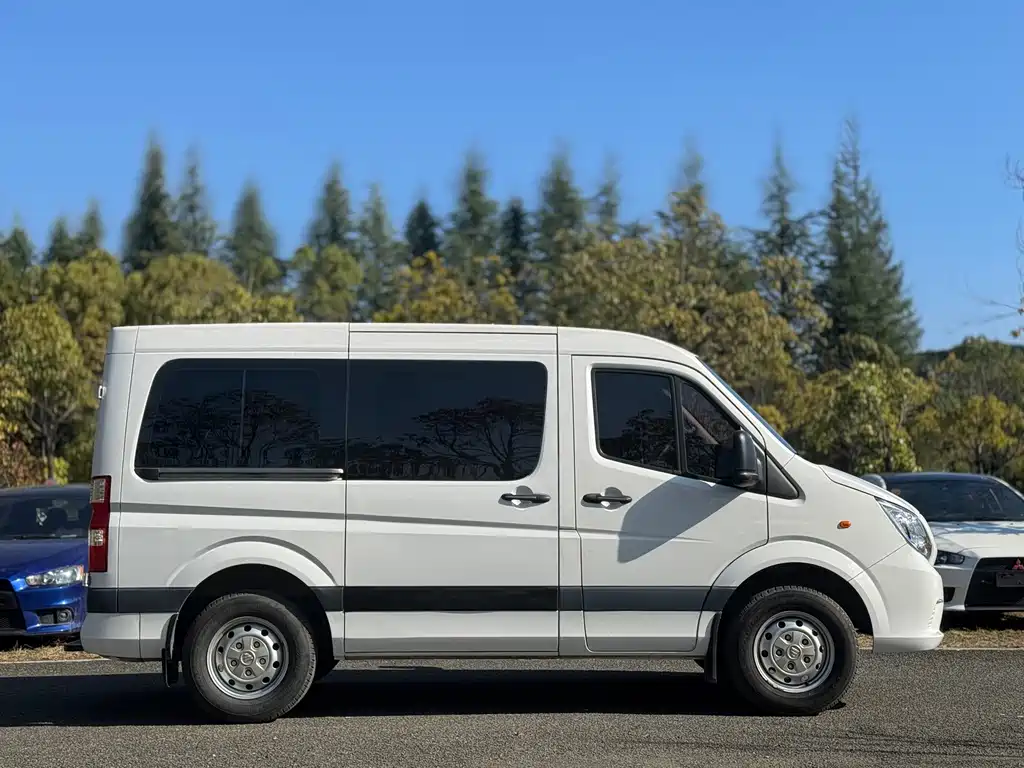 FOTON TUANO