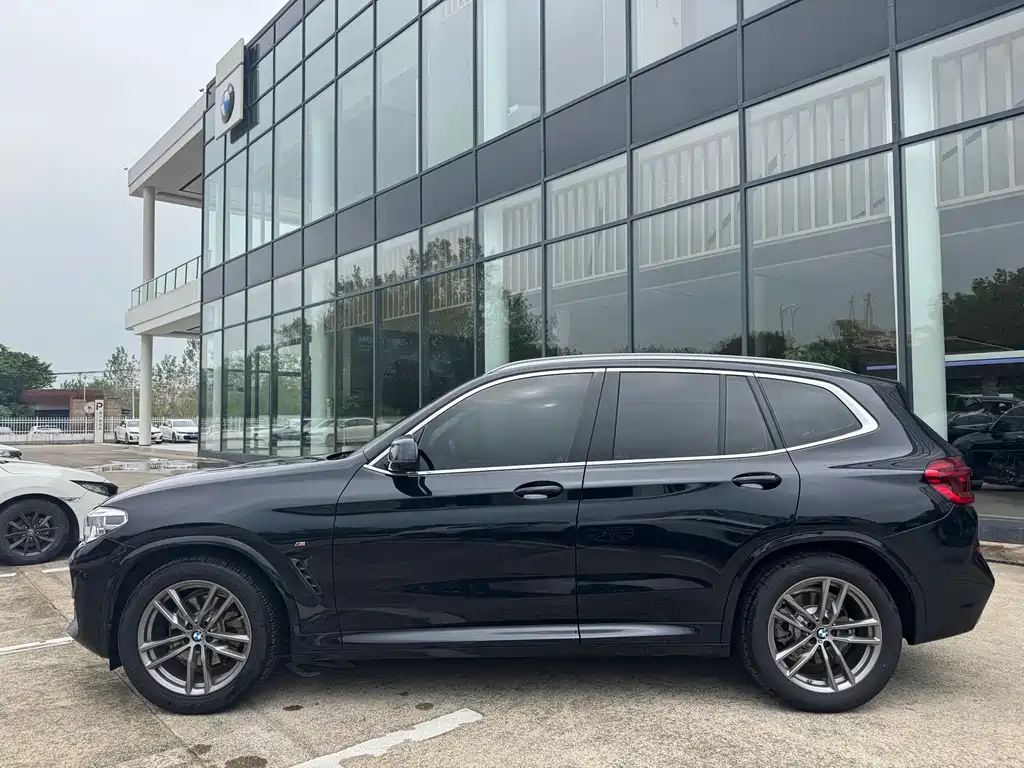 BMW X3 — миниатюра 3