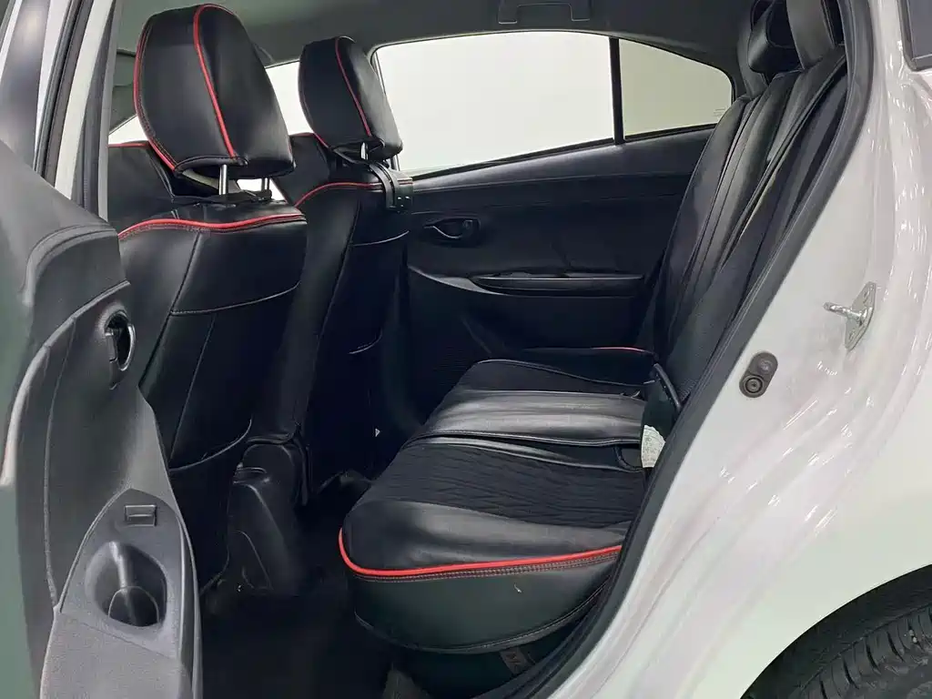 Toyota Vios 1.5L CVT Innovation Edition, фото 5