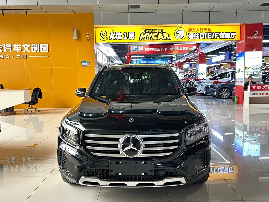 MERCEDES-BENZ GLB
