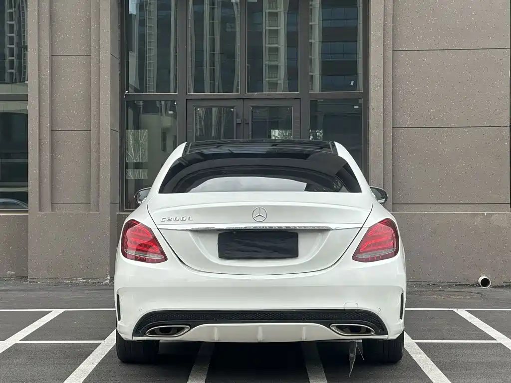 Mercedes-Benz C-Class — миниатюра 8