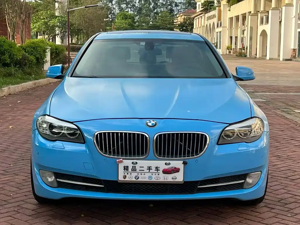 BMW 5 Series — миниатюра 2