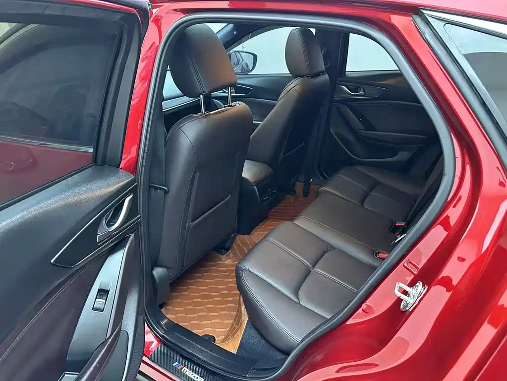 Mazda CX-4 - фото 8
