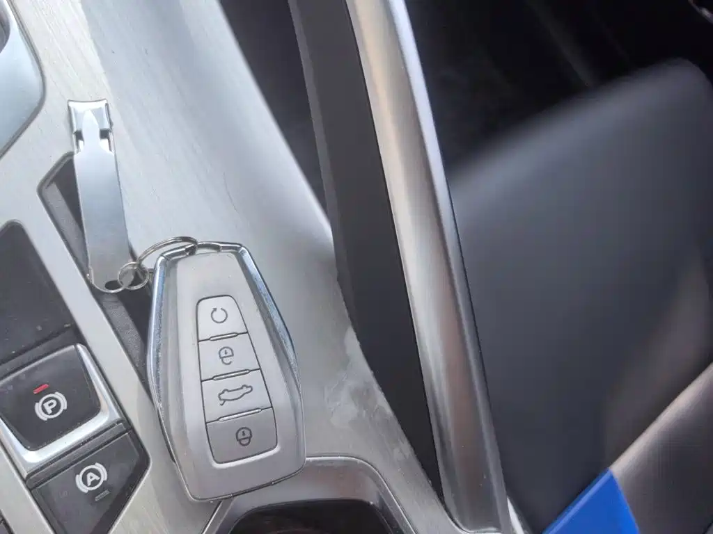 Geely Binyue — миниатюра 9