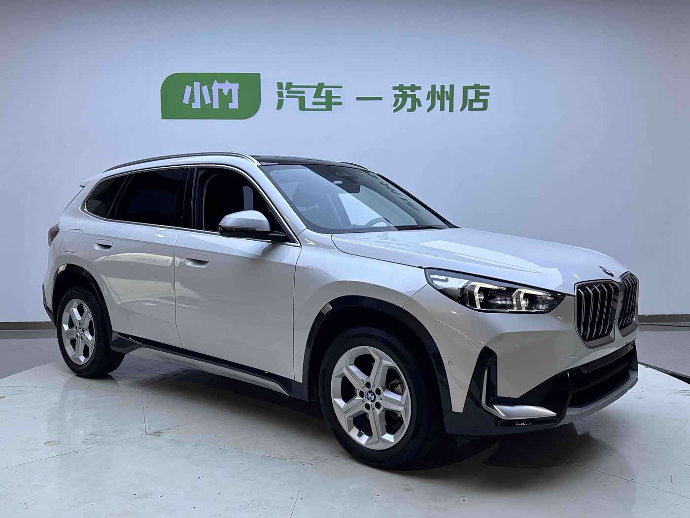 BMW X1 1.5 л 2023 г. Белый, пробег 23000 км