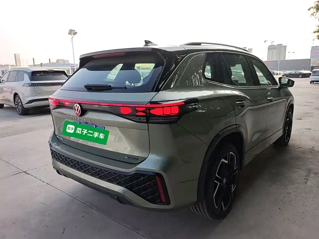 Volkswagen Tayron 2025 L 380TSI Luxury Easy