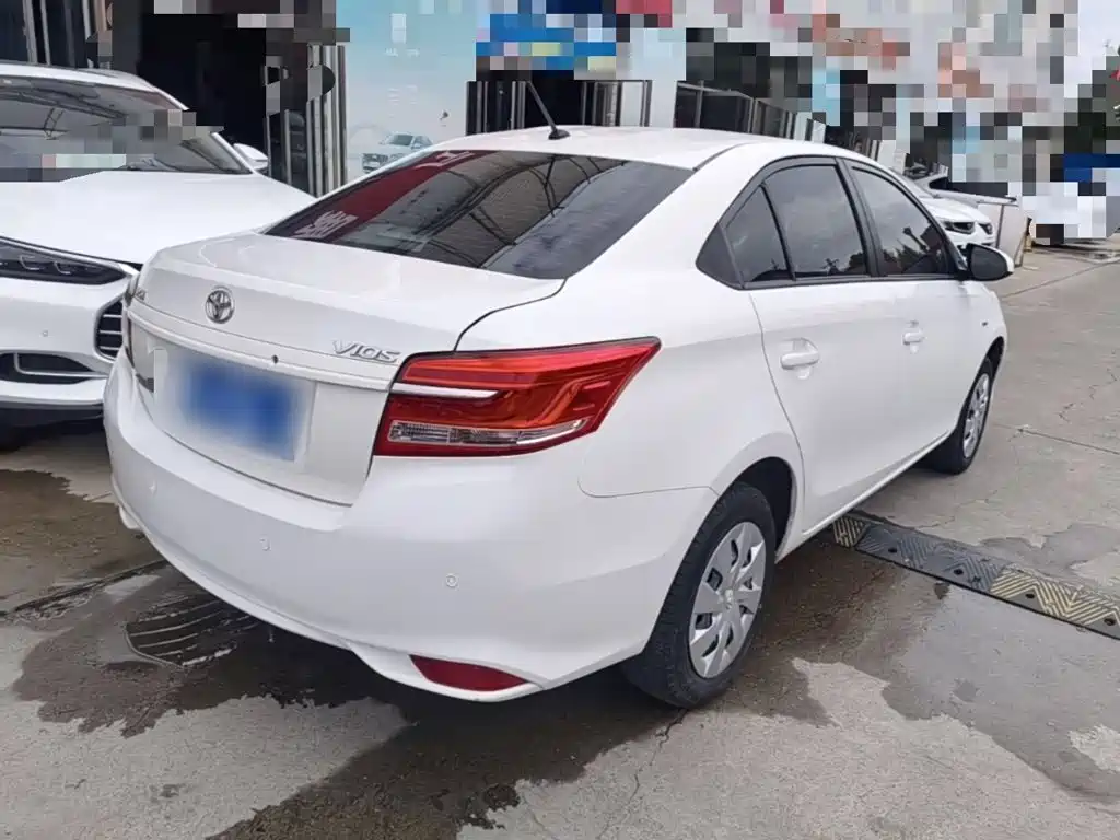 Toyota Vios — миниатюра 7