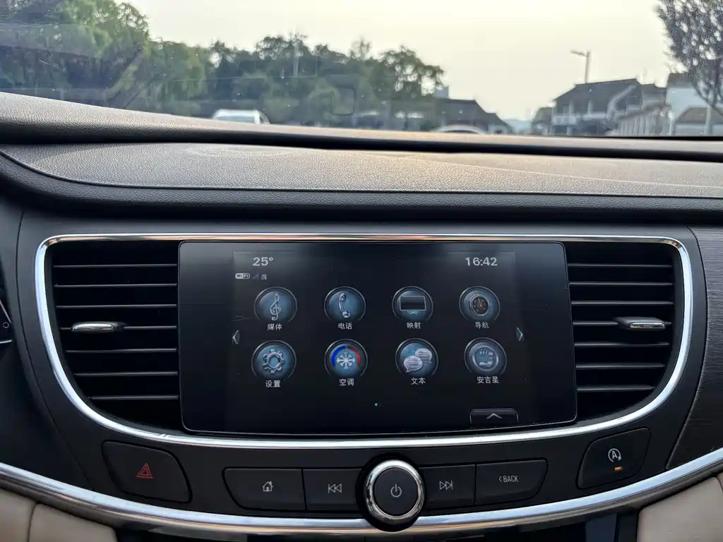 Buick LaCrosse — фотографии объявления, Фото 16