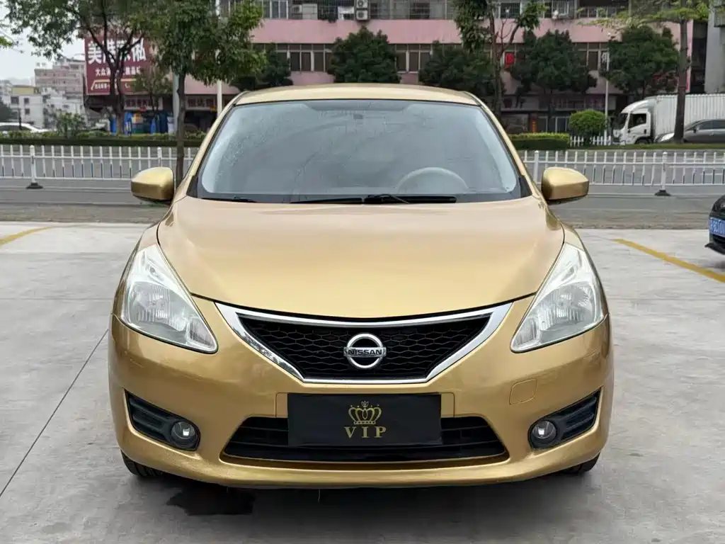 Nissan Tiida 2011 1.6L CVT Comfort