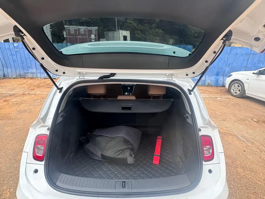Buick Excelle — миниатюра 12