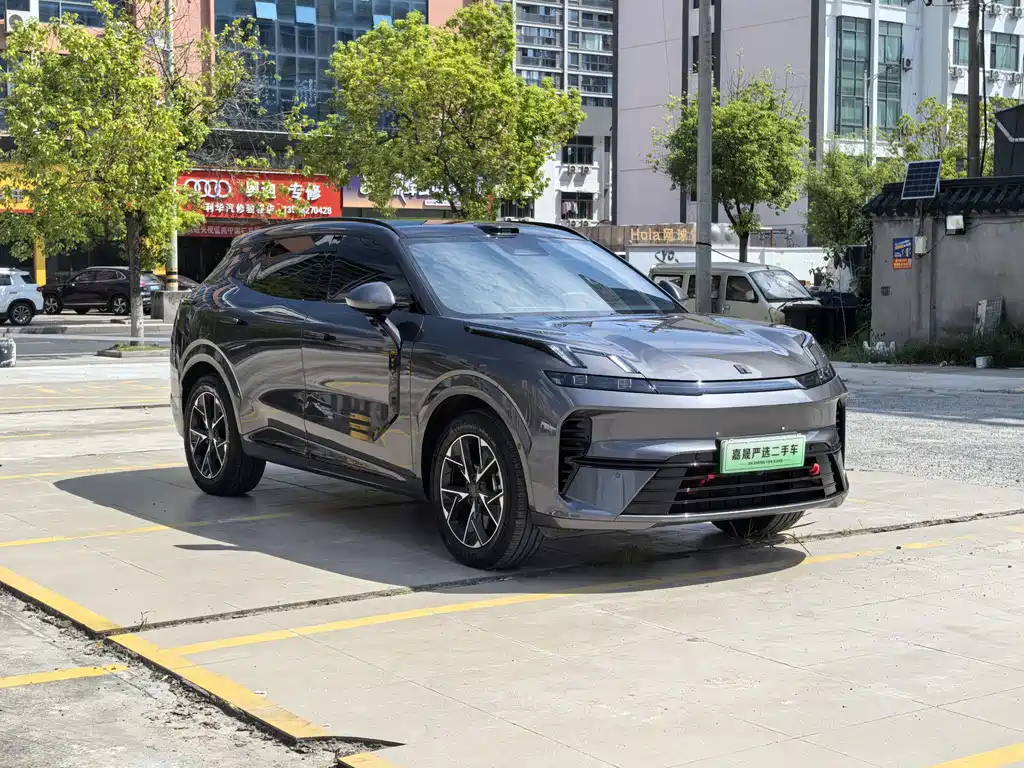Lynk & Co 08 EM-P — миниатюра 3