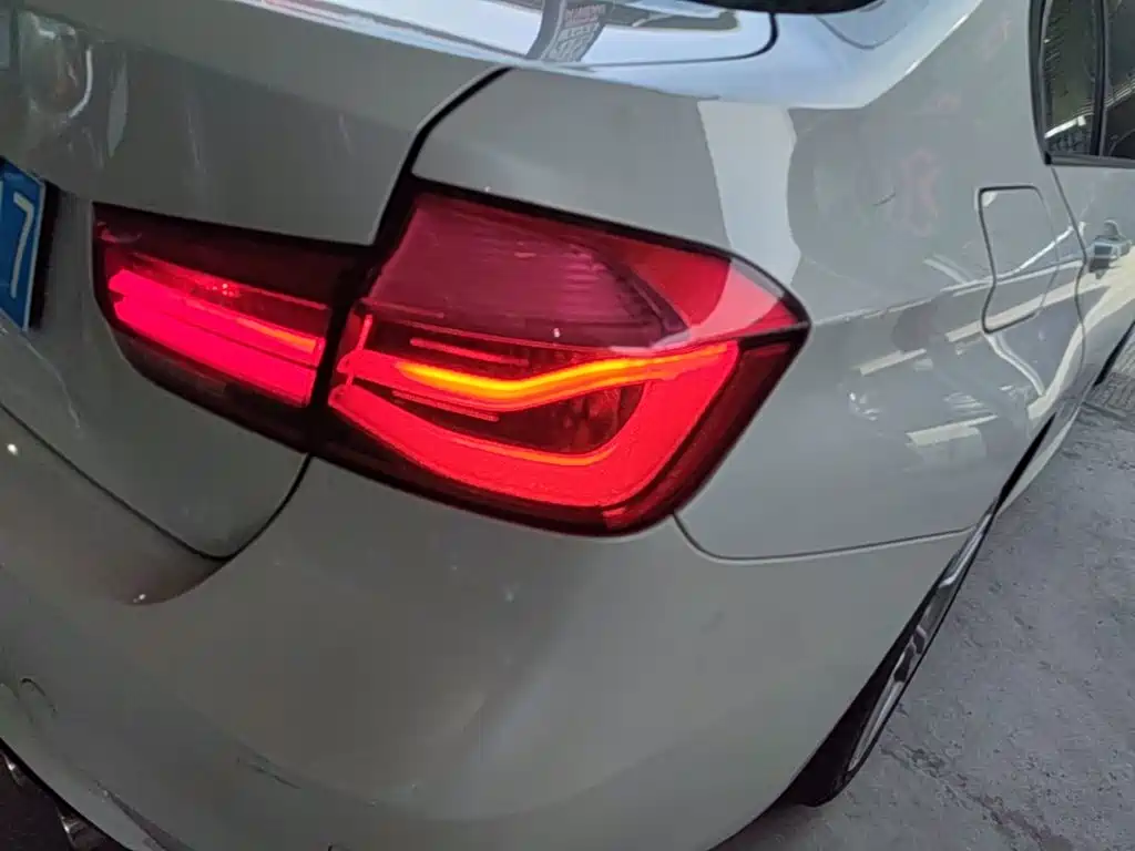 BMW 3 Series — миниатюра 8